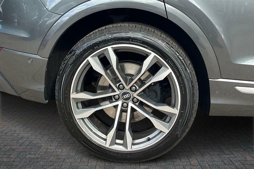 Audi Q8 Sq8 Tfsi Quattro Tiptronic Cs Grey #5