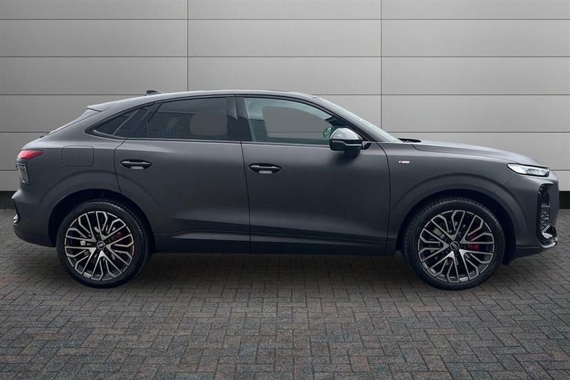 Audi Q3 2.0 Tfsi Quattro Edition 1 S Tronic Sv Pro LS26WRO Brown #4