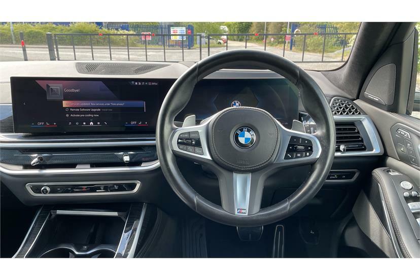 BMW X7 Xdrive40i Mht M Sport Step Black #5
