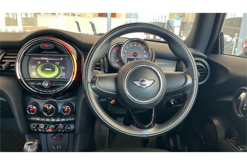Mini Hatch 1.5 Cooper HK14KZZ Red #5