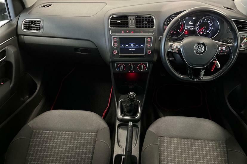 Volkswagen Polo 1.0 75 Match Edition EX17XZL Black #6