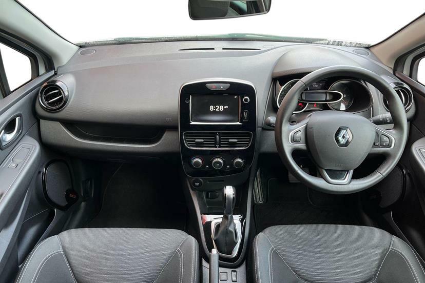 Renault Clio 1.5 Dci 90 Iconic AP19FVN White #6