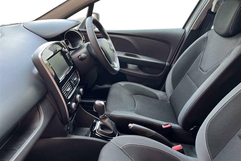 Renault Clio 1.5 Dci 90 Iconic AP19FVN White #2