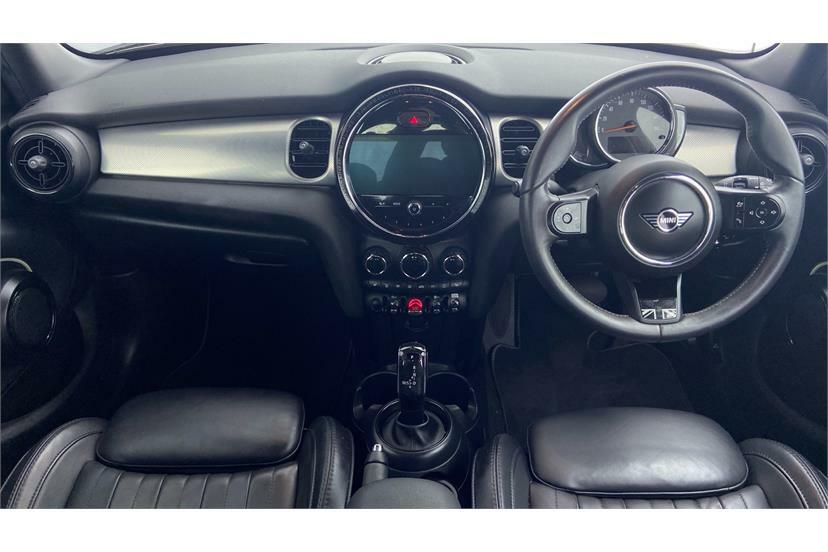 Mini Hatch 1.5 Cooper Exclusive Nav Pack FY22VNC Black #4