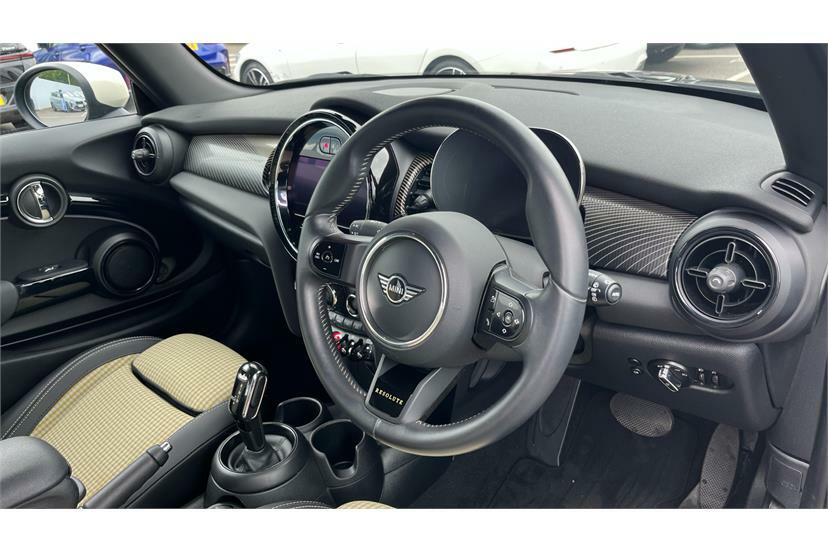 Mini Hatch 1.5 Cooper Resolute Edition GY23BYX Green #6