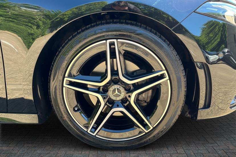 Mercedes-Benz A Class A180 Amg Line Premium KN23XYJ Black #4