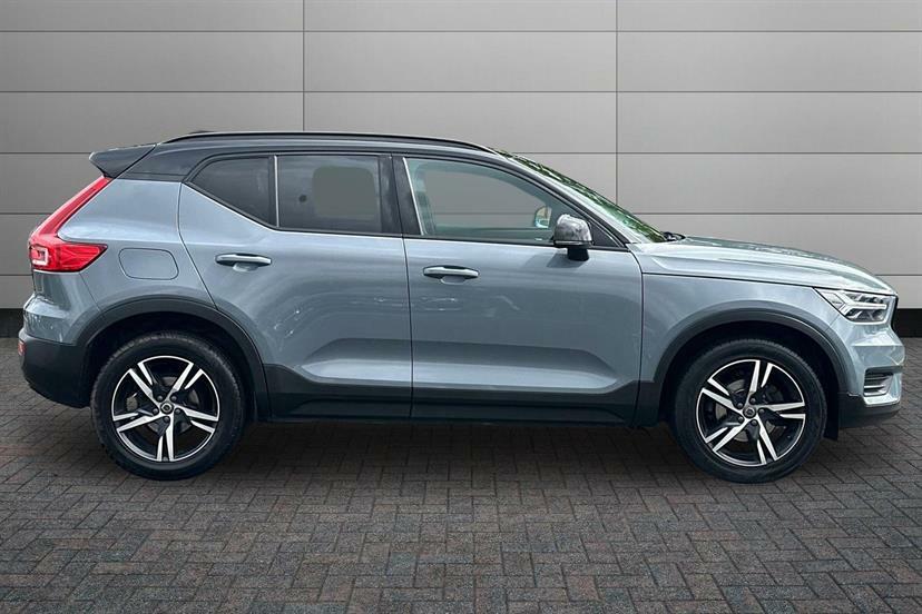 Volvo XC40 1.5 T3 163 R Design Geartronic FX22LYH Grey #4