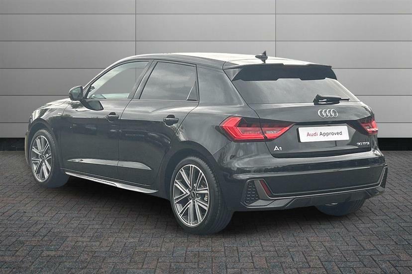 Audi A1 30 Tfsi S Line S Tronic Tech Pack LN26KUO Black #3