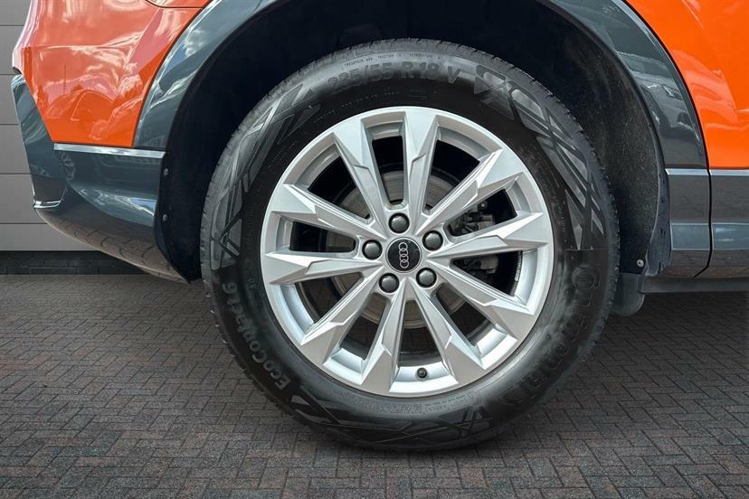 Audi Q3 35 Tfsi Sport Orange #5