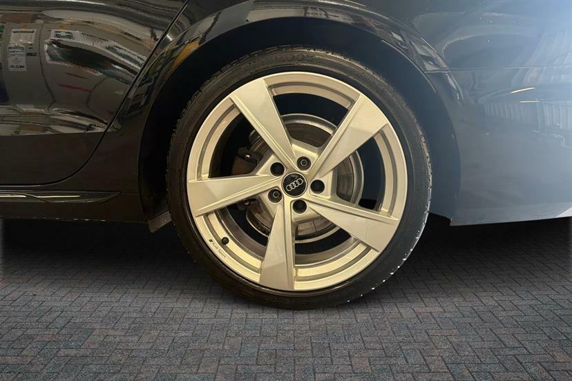 Audi A4 40 Tfsi 204 S Line S Tronic RO24DNE Black #5