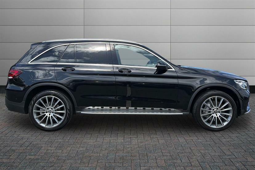 Mercedes-Benz GLC Class 300E 4Matic Amg Line Premium 9G-tronic BU22SYJ Black #3