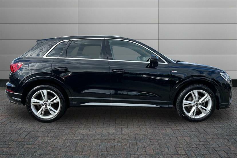 Audi Q3 35 Tfsi S Line S Tronic Comfortsound Pack LM73OHA Black #4