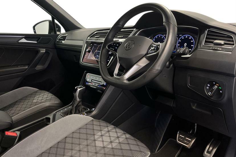 Volkswagen Tiguan 1.5 Tsi 150 Black Edition Dsg VU24FWW Grey #6
