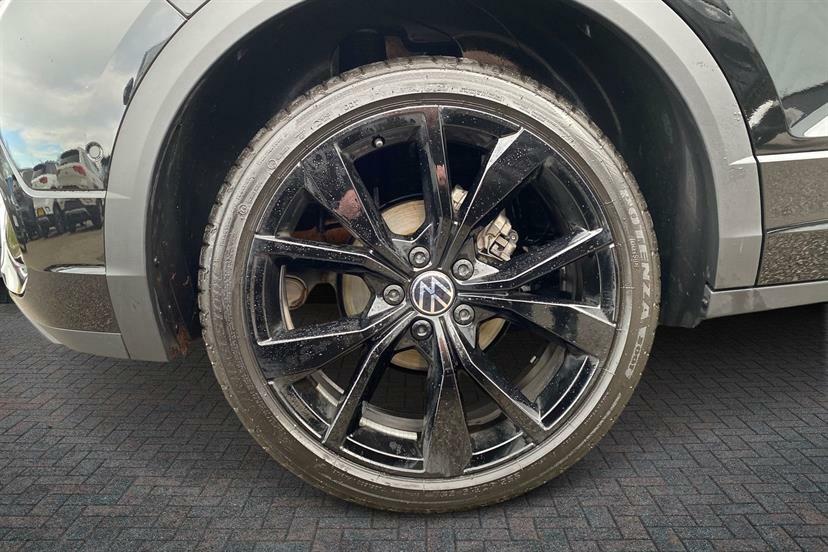 Volkswagen T-Roc 1.5 Tsi Black Edition Plus Dsg Black #5