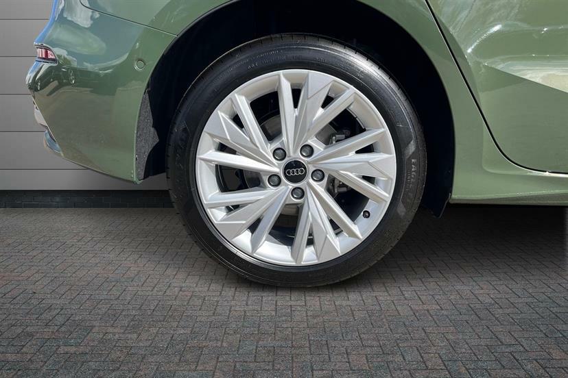 Audi A3 1.5 Tfsi E 204 Sport S Tronic Tech Pack LS26GZT Green #5