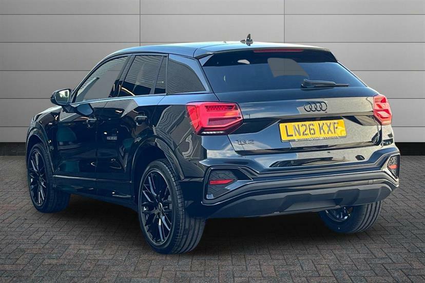 Audi Q2 35 Tfsi Black Edition S Tronic Tech LN26KXF Black #3