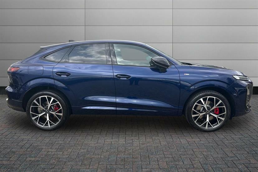 Audi Q3 2.0 Tfsi 265 Quattro Launch Edition Plus S Tro LN26KVK Blue #4
