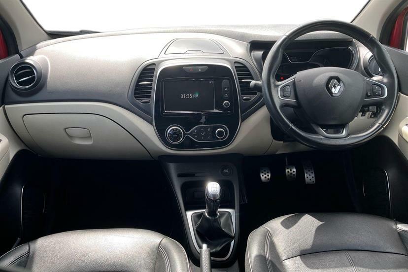 Renault Captur 0.9 Tce 90 Signature X Nav BD67XSK Red #6