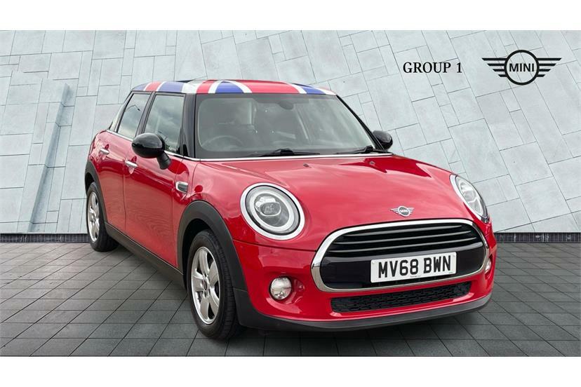 Mini Hatch 1.5 Cooper Classic II Red