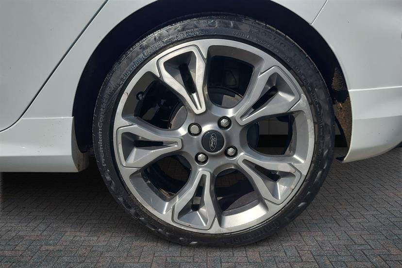 Ford Fiesta 1.0 Ecoboost Hybrid Mhev 125 St-line X Edition YN21GOV White #5