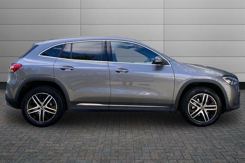 Mercedes-Benz GLA Class 200D Sport Executive DA70EOZ Grey #3