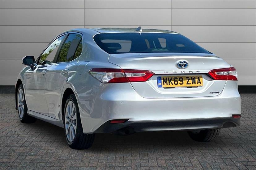 Toyota Camry 2.5 Vvt-i Hybrid Design Cvt Silver #3