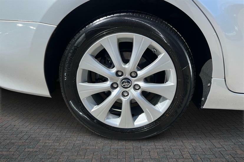 Toyota Camry 2.5 Vvt-i Hybrid Design Cvt Silver #5
