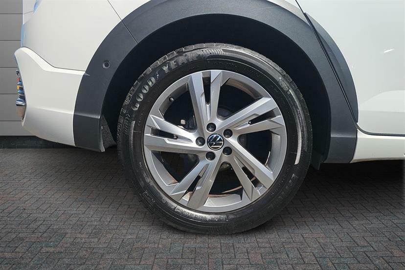 Volkswagen Taigo 1.0 Tsi 110 R-line Dsg KW23VKR White #5