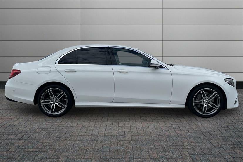 Mercedes-Benz E Class E220d Amg Line 9G-tronic KM19OUO White #3