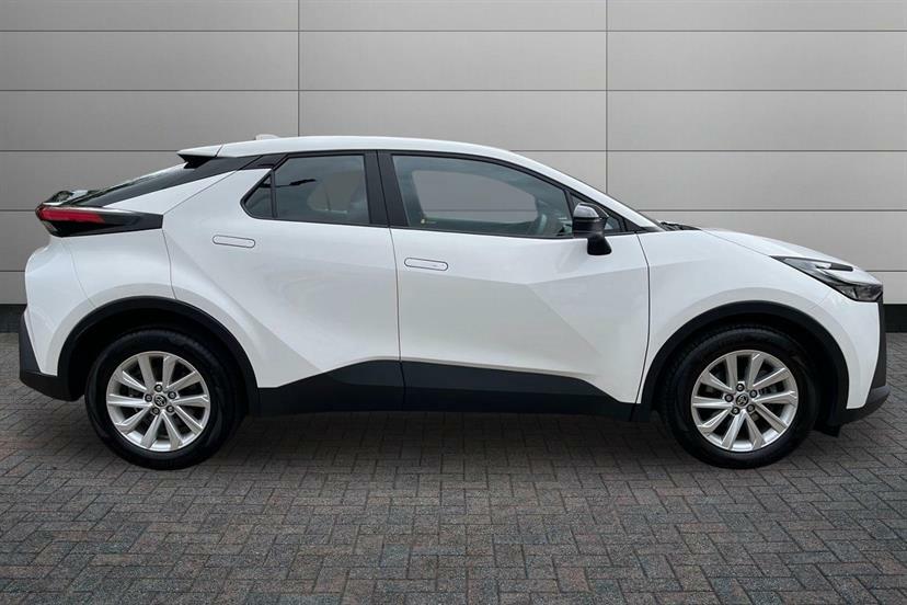 Toyota C-Hr 1.8 Hybrid Icon Cvt NL25SLZ White #4