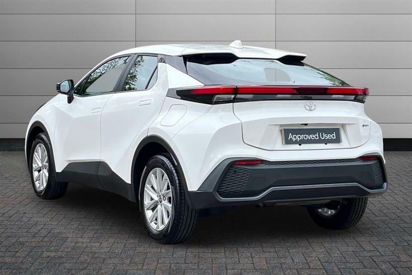 Toyota C-Hr 1.8 Hybrid Icon Cvt NL25SLZ White #3