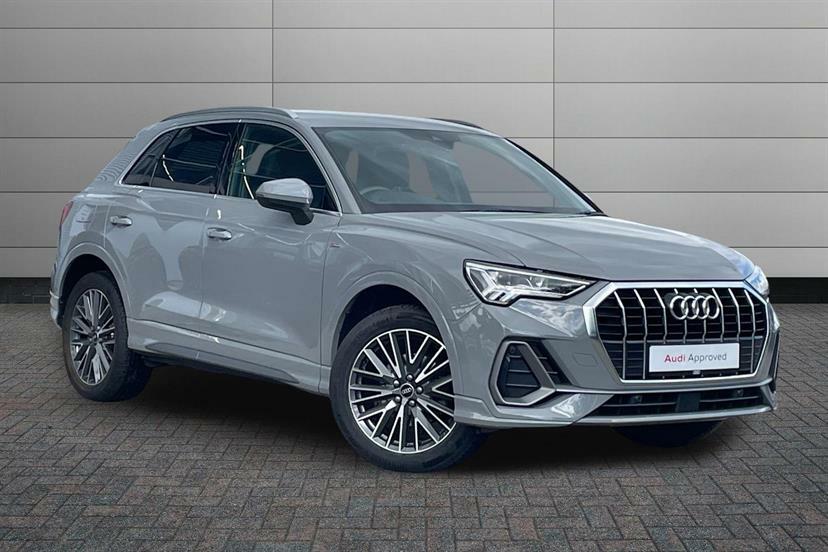 Audi Q3 35 Tfsi S Line S Tronic Comfortsound Pack White