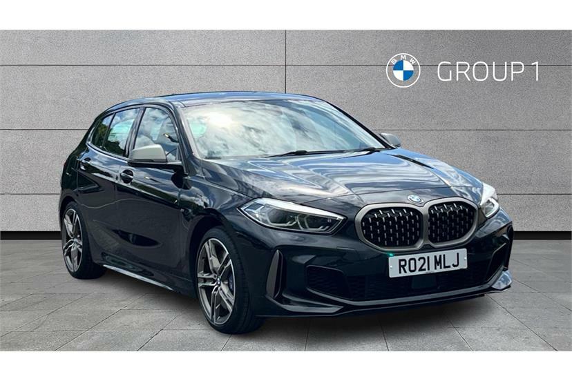 BMW 1 Series M135i Xdrive Step Black