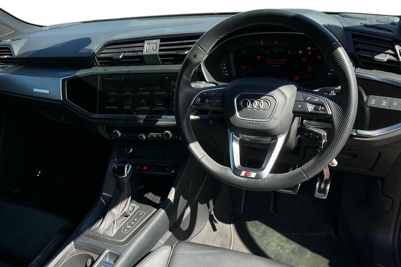 Audi Q3 35 Tfsi S Line S Tronic Tech Pack LL24ZHB Black #6