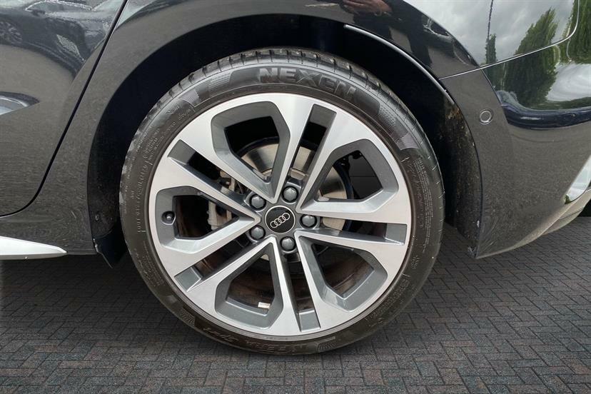 Audi A3 35 Tfsi S Line S Tronic KM74LTF Black #5