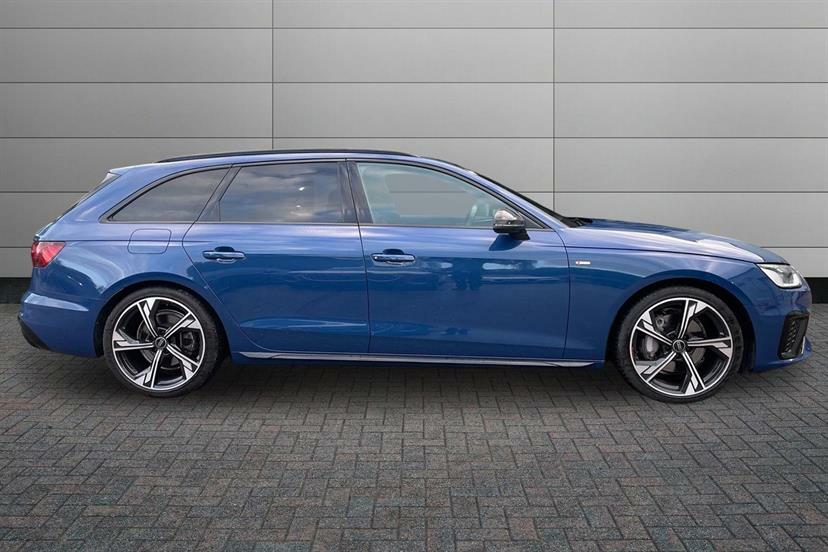 Audi A4 40 Tfsi 204 Black Edition S Tronic Cs LY23NFP Blue #4