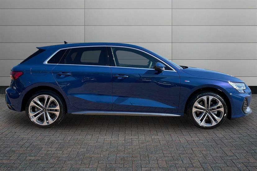 Audi A3 1.5 Tfsi E 204 S Line S Tronic MT26BFF Blue #4