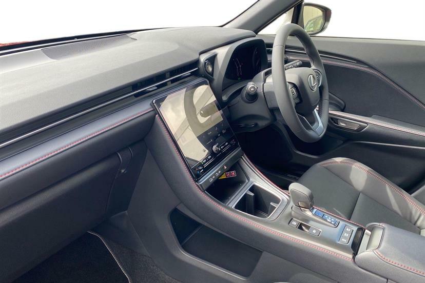 Lexus LBX 1.5 Premium E-cvt RV26WUJ #2