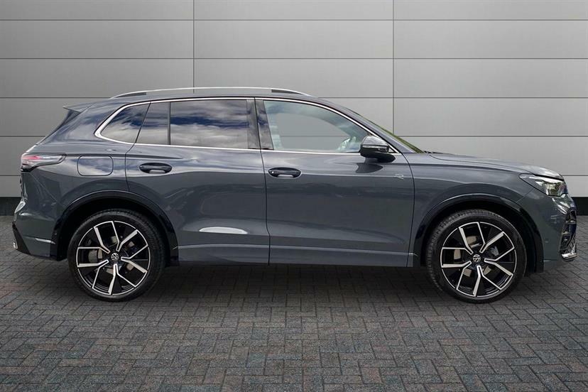 Volkswagen Tiguan 1.5 Etsi 150 R-line Dsg MT74EUU Grey #4