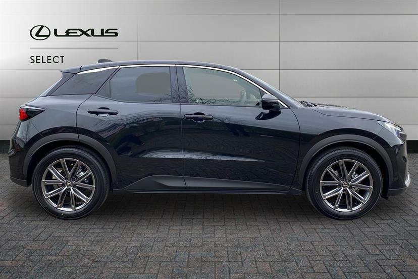 Lexus LBX 1.5 Premium Plus E-cvt Black #4