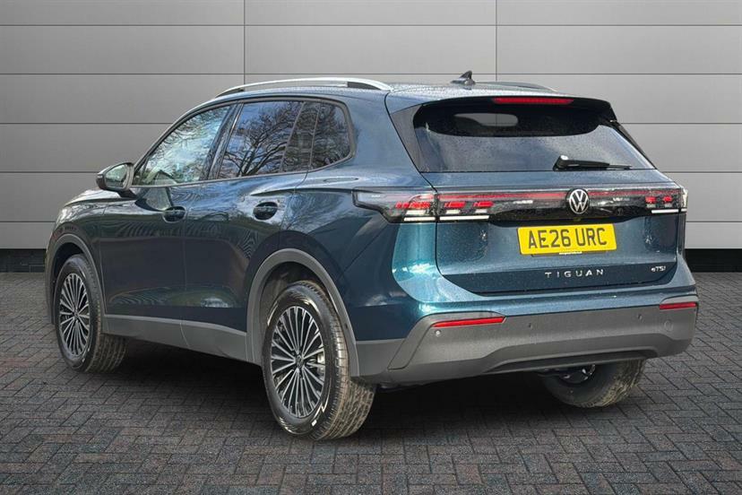 Volkswagen Tiguan 1.5 Etsi 150 Match Dsg AE26URC Blue #3