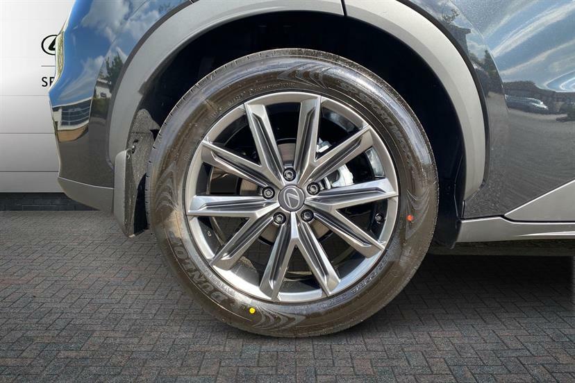 Lexus LBX 1.5 Premium Plus E-cvt Black #5