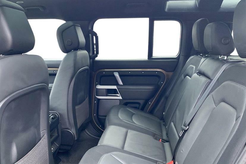 Land Rover Defender 110 3.0 D300 X-dynamic Hse 110 AV23YKO Brown #4
