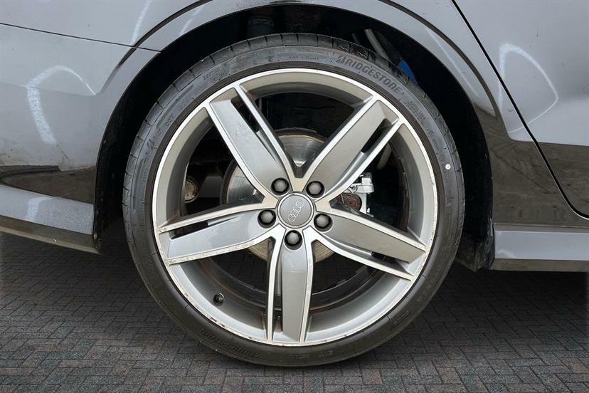 Audi A3 2.0 Tdi S Line DF63NFC Black #5