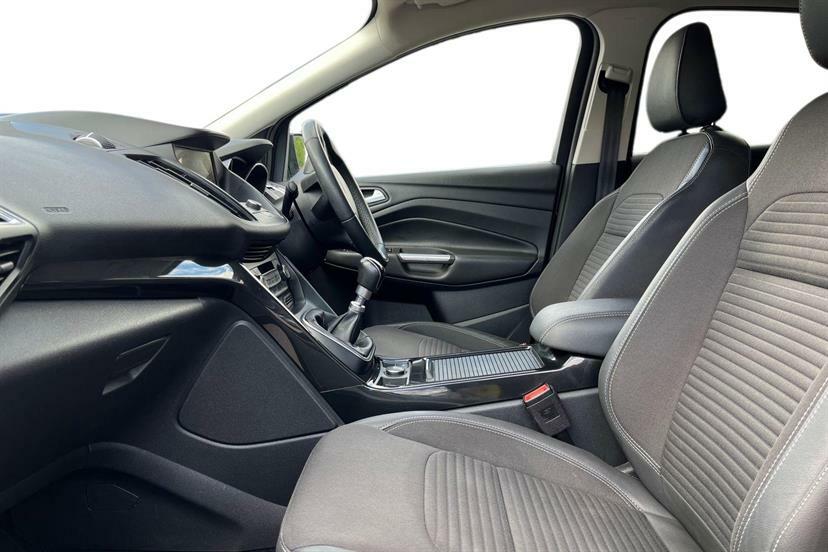 Ford Kuga 2.0 Tdci Titanium Edition 2Wd RY68GMG Black #2