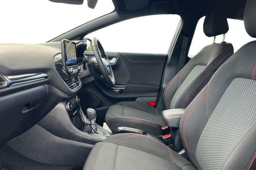 Ford Puma 1.0 Ecoboost Hybrid Mhev St-line Dct VK23UYJ Black #2