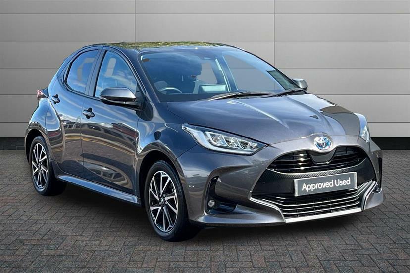 Toyota Yaris 1.5 Hybrid Design Cvt Grey