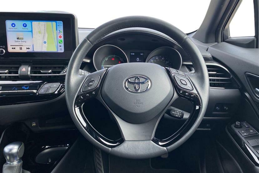 Toyota C-Hr 1.8 Hybrid Design Cvt DL72CXZ White #6