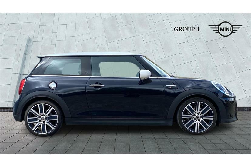 Mini Hatch 2.0 Cooper S Exclusive RE72NKR Black #3