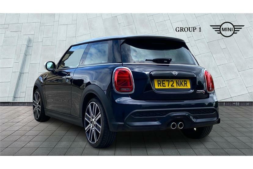 Mini Hatch 2.0 Cooper S Exclusive RE72NKR Black #2